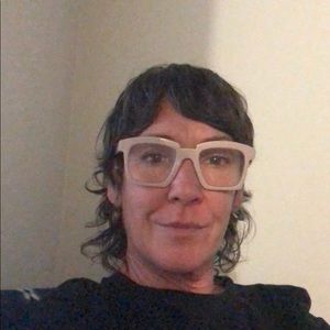 Meet your Posher, Annie